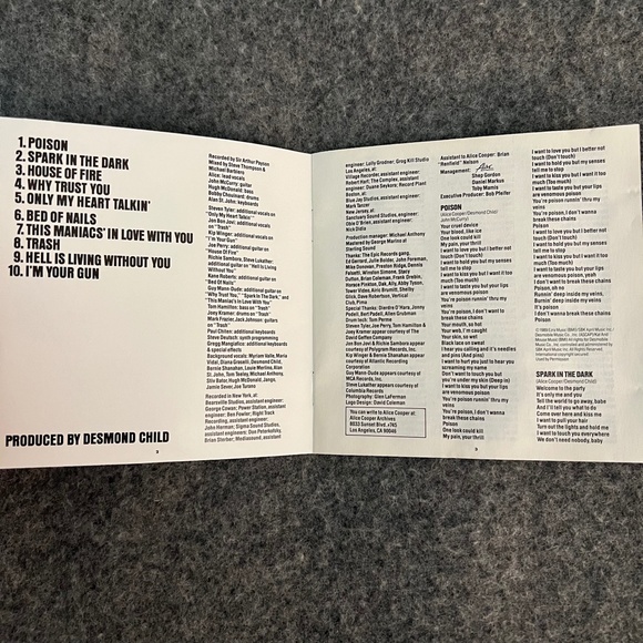 ALICE COOPER 1989 Trash CD CBS Records - Picture 3 of 7